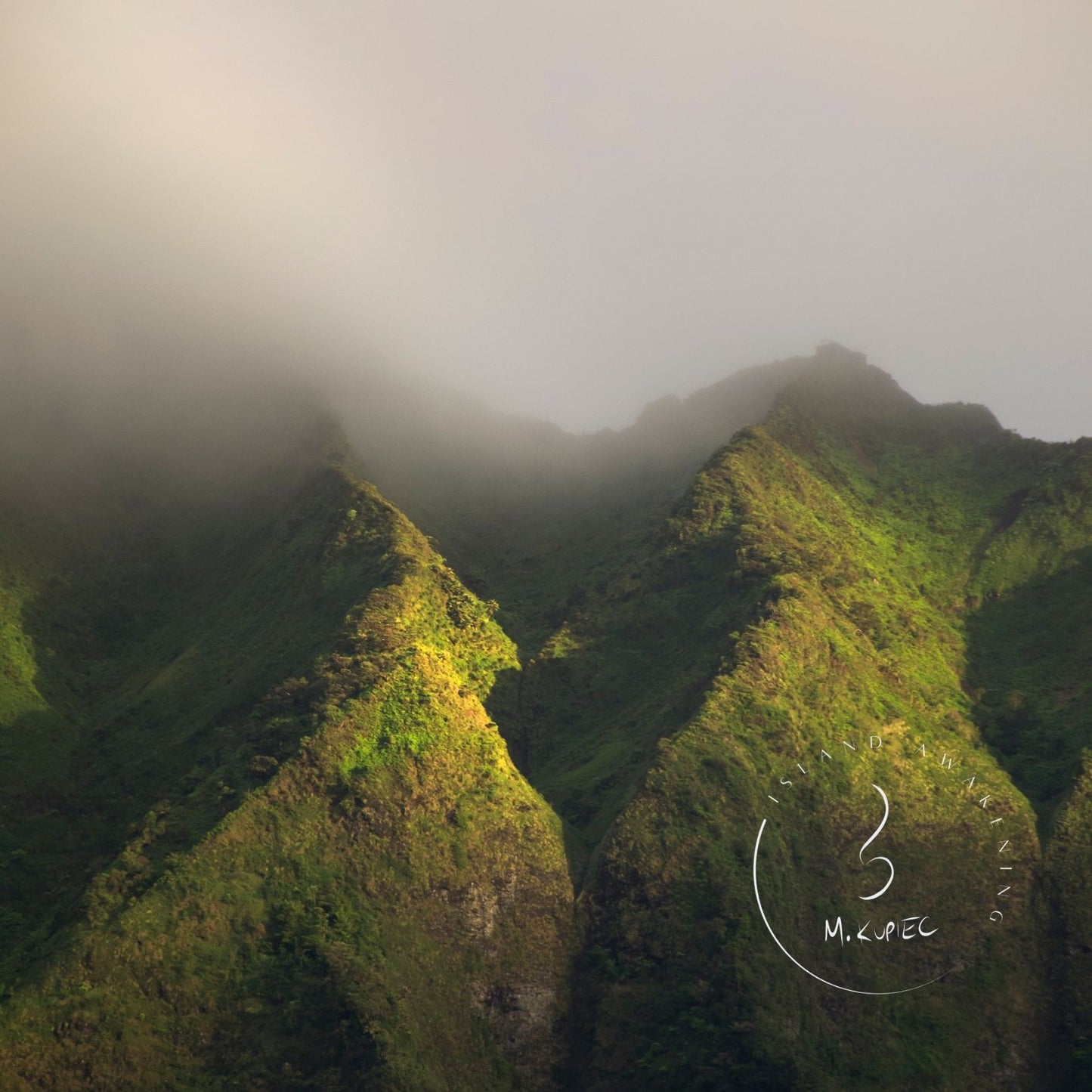hawaii photography, hawaii photo prints, hawaii wall art, hawaii mountain wall art, oahu sunrise photography, oahu hawaii, waikiki